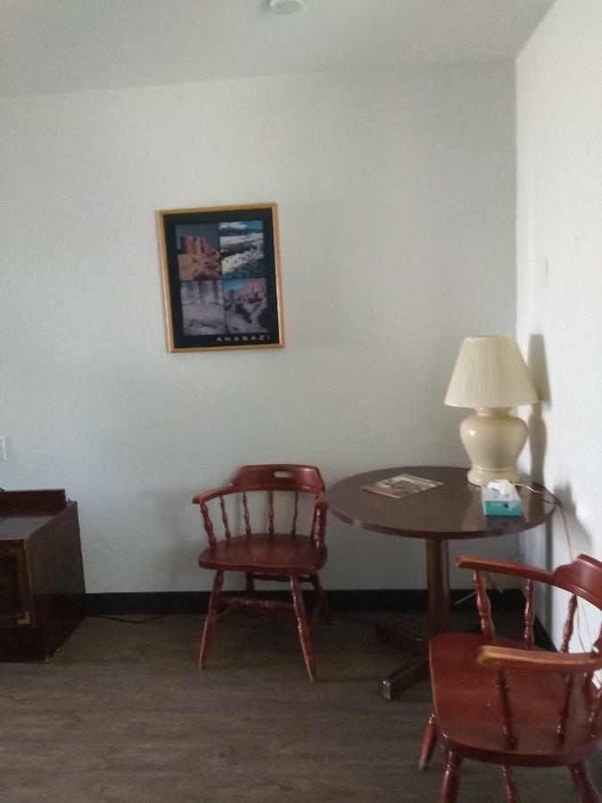 Road Runner Lodge Cortez Phòng bức ảnh